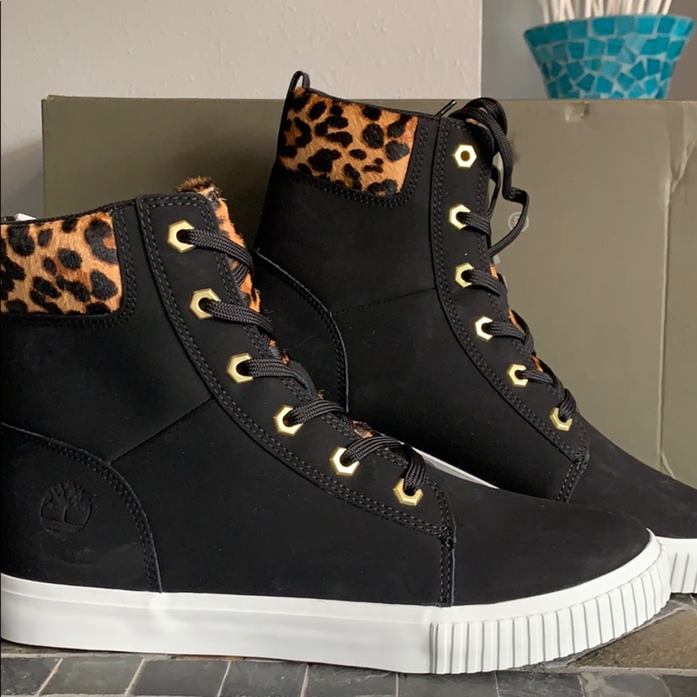 Timberland Skyla Bay in Black Leather & Leopard - 5x #hostpick - Picture 1 of 10